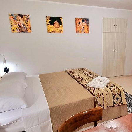 Porta Terra Apartment Cefalu Bagian luar foto