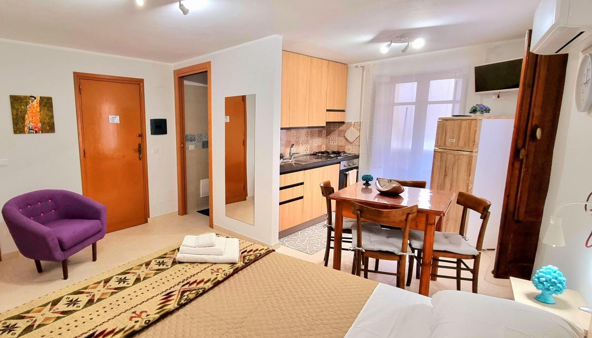 Porta Terra Apartment Cefalu Bagian luar foto